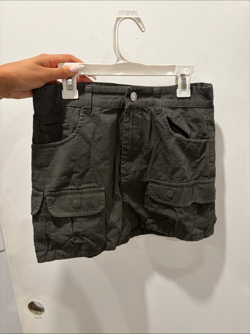 Zara Men's Olive Green Cargo Shorts